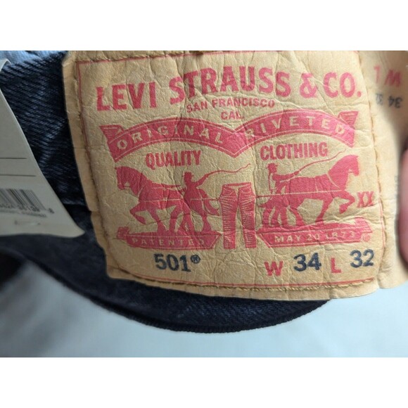 Levis 501 Original Fit Jeans Straight Leg Button Fly 100% Cotton Black SZ 34/32 - Picture 10 of 10